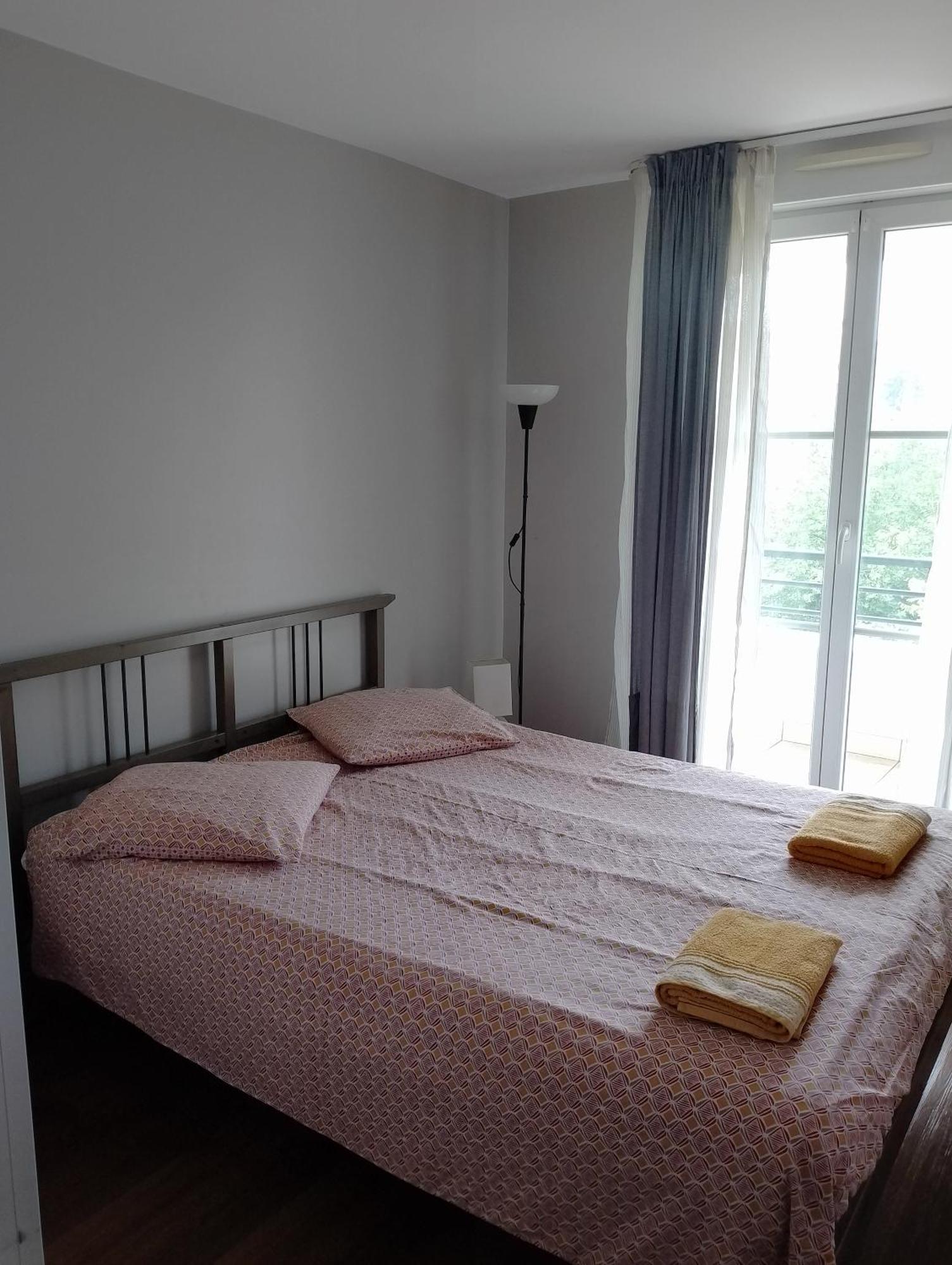 Appartement Residentiel Au Vert Et Au Frais 몽티그니레브레통노 외부 사진